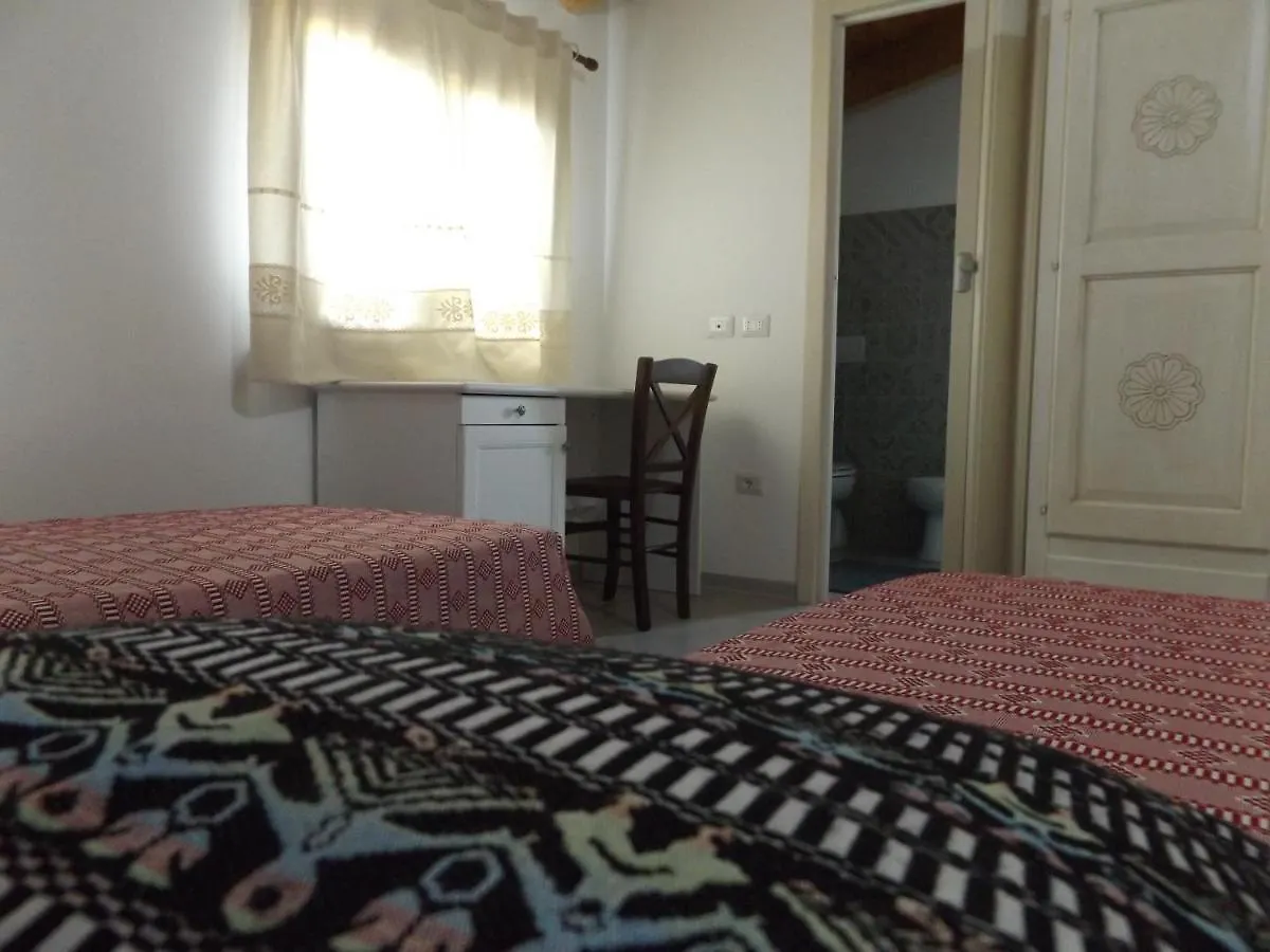 Couette-café Bed and Breakfast Echoes Of Pleasure à Putifigari Italie